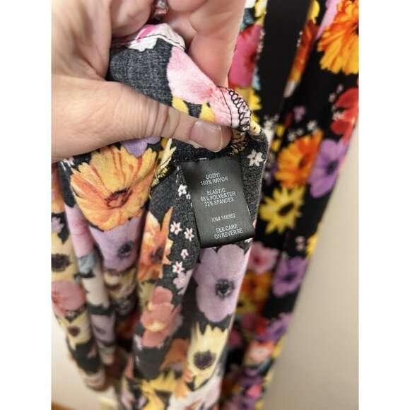 Torrid Dress Floral Maxi Challis Off Shoulder Ruffle Layered Smocking Size 1X - Picture 13 of 14